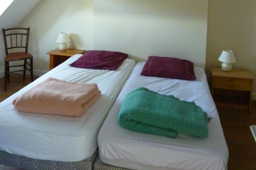 Photo of Bedroom in Neulliac