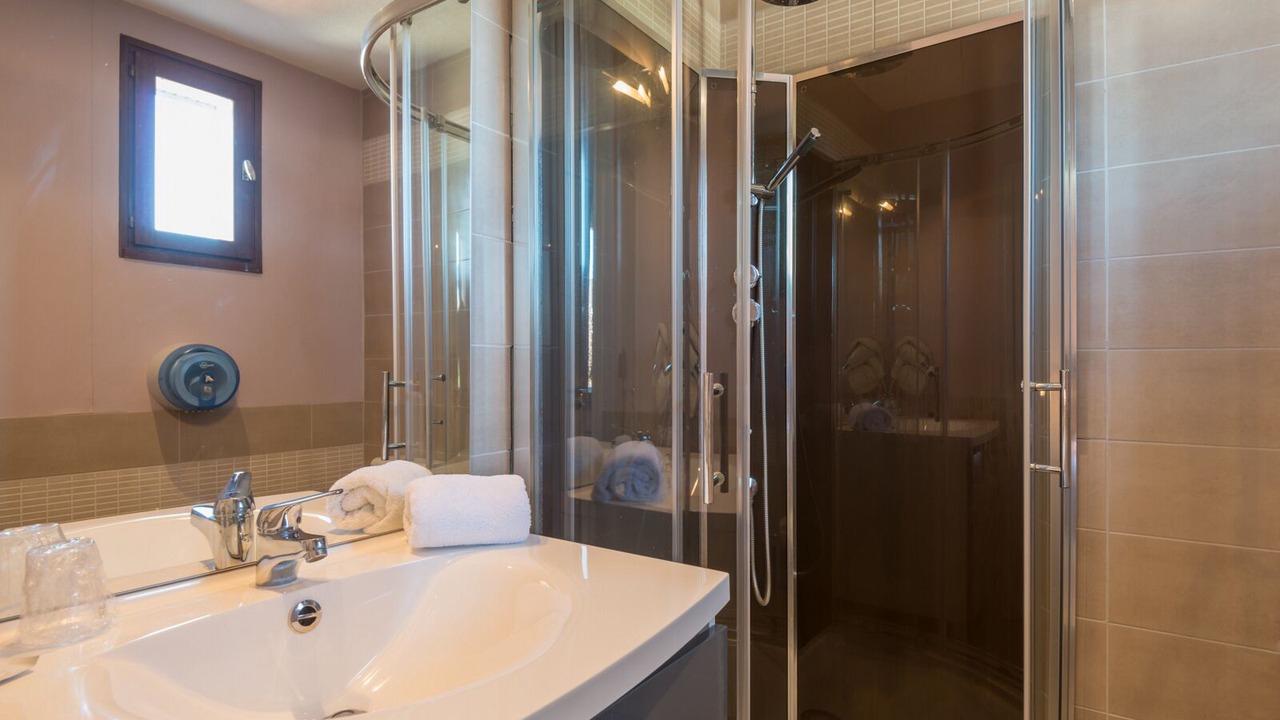 Photo of Bathroom in Vic-en-Bigorre