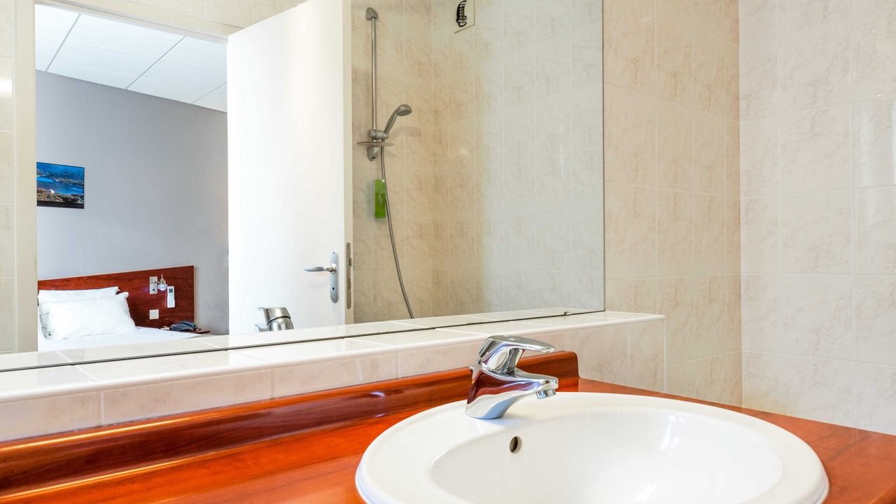 Photo of Bathroom in Centre Ville