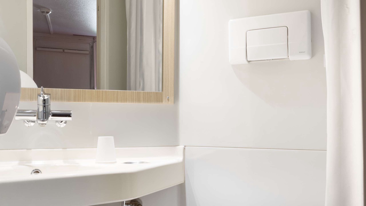 Photo of Bathroom in Saint-Martin-sur-le-Pre