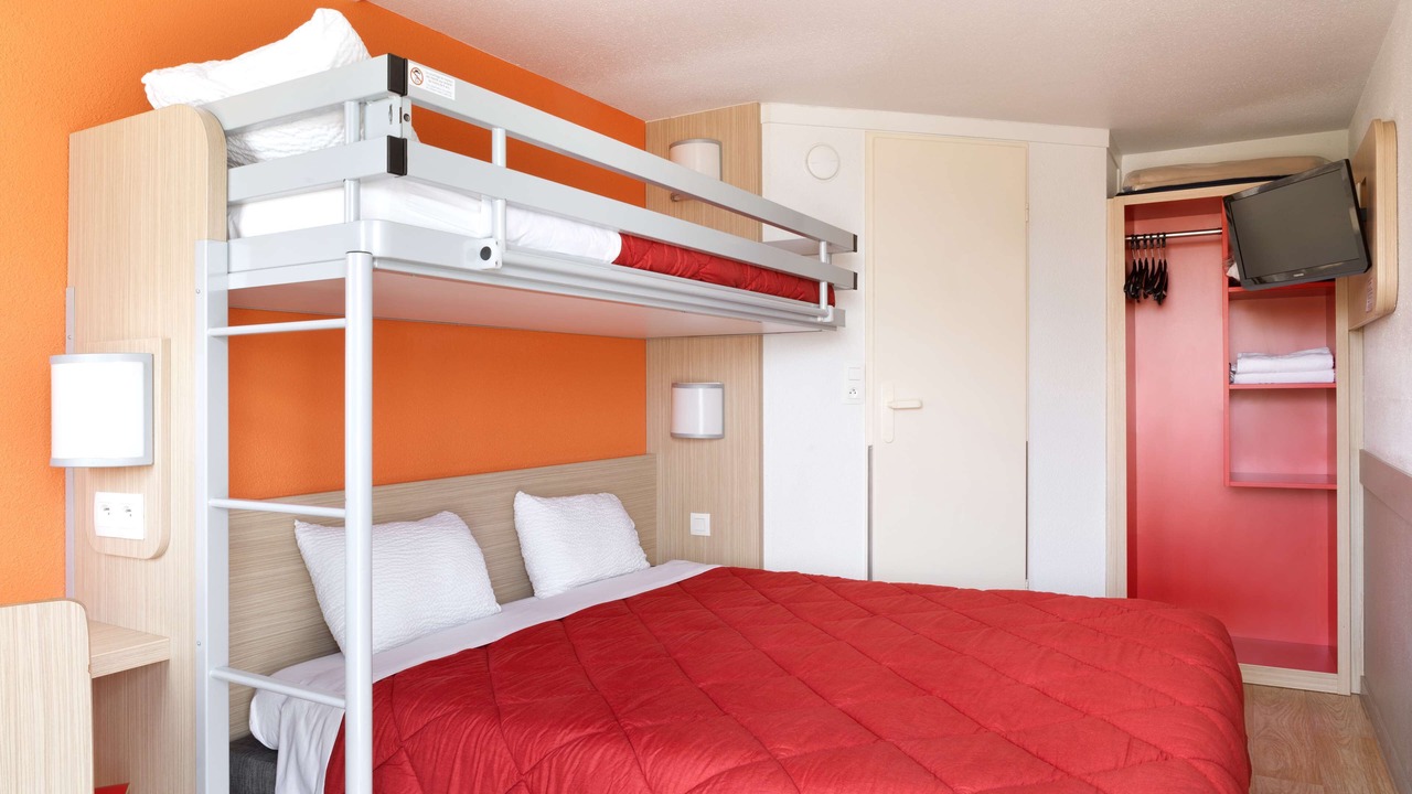 Photo of Bedroom in Saint-Martin-sur-le-Pre