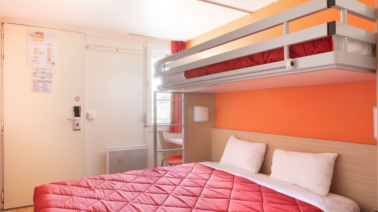 Photo of Bedroom in Saint-Martin-sur-le-Pre