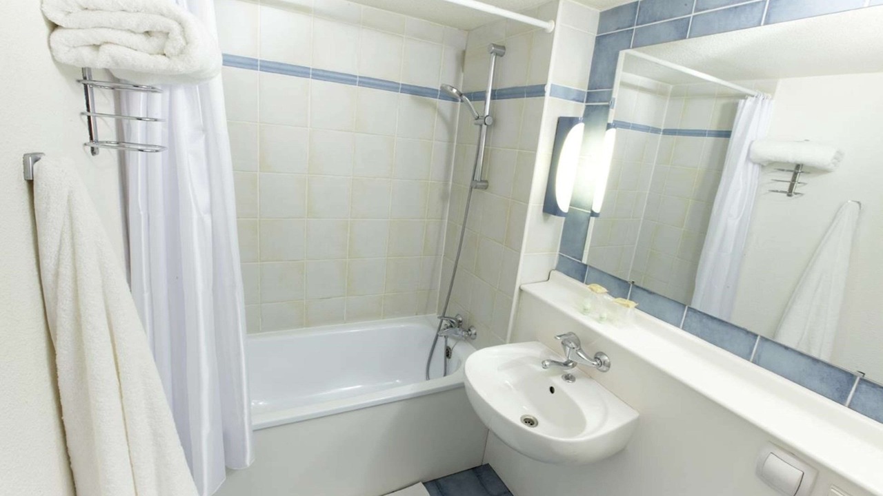 Photo of Bathroom in Saint-Martin-sur-le-Pre