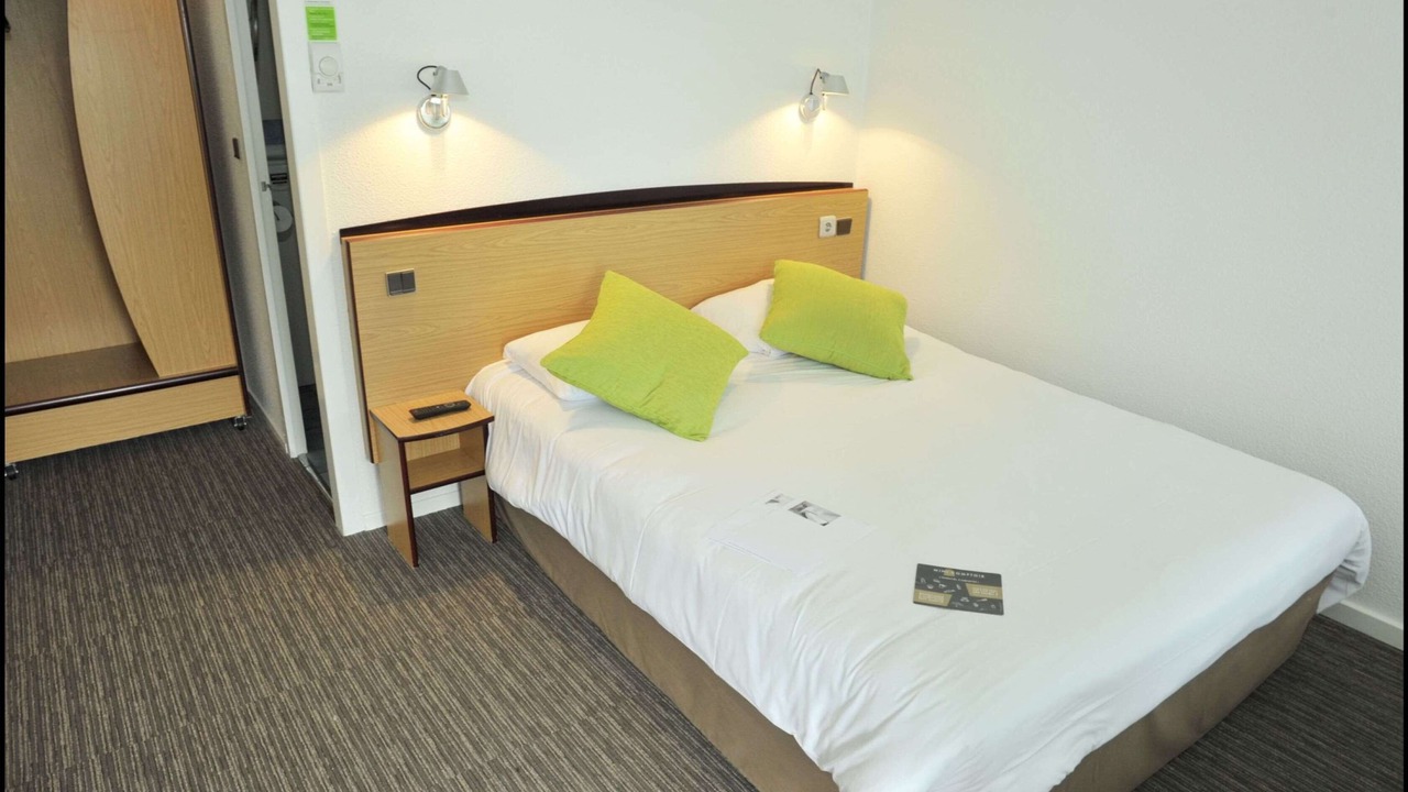 Photo of Bedroom in Saint-Martin-sur-le-Pre