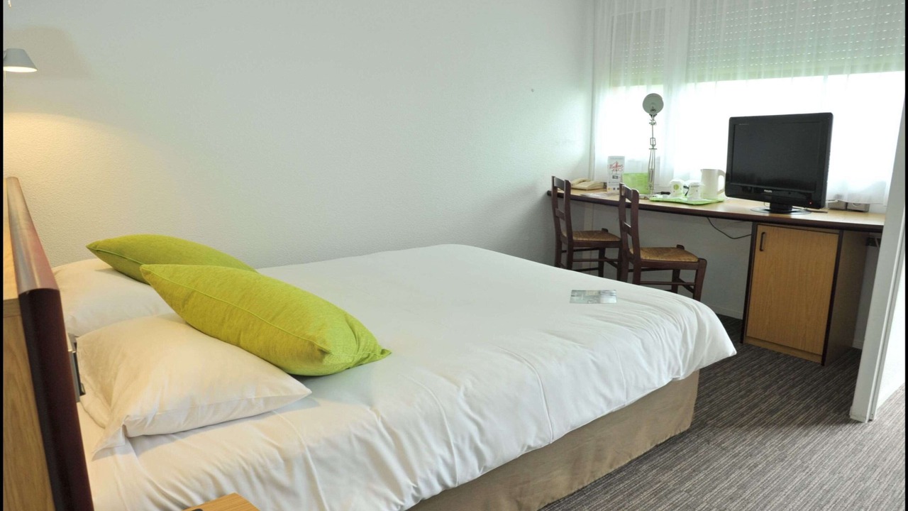 Photo of Bedroom in Saint-Martin-sur-le-Pre
