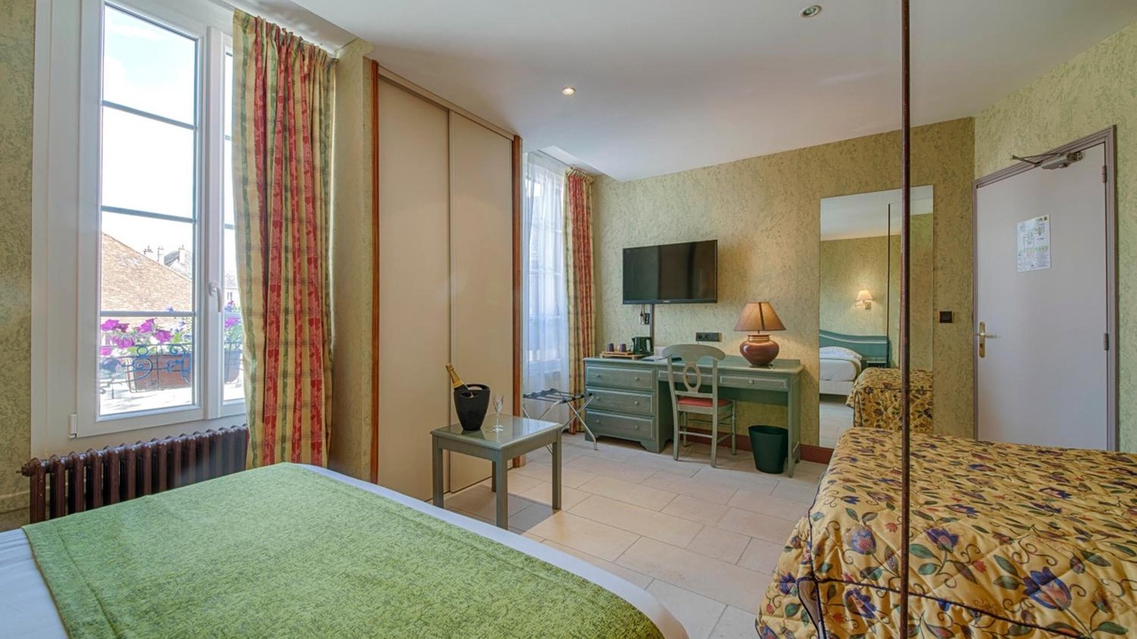 Photo of Bedroom in Piney