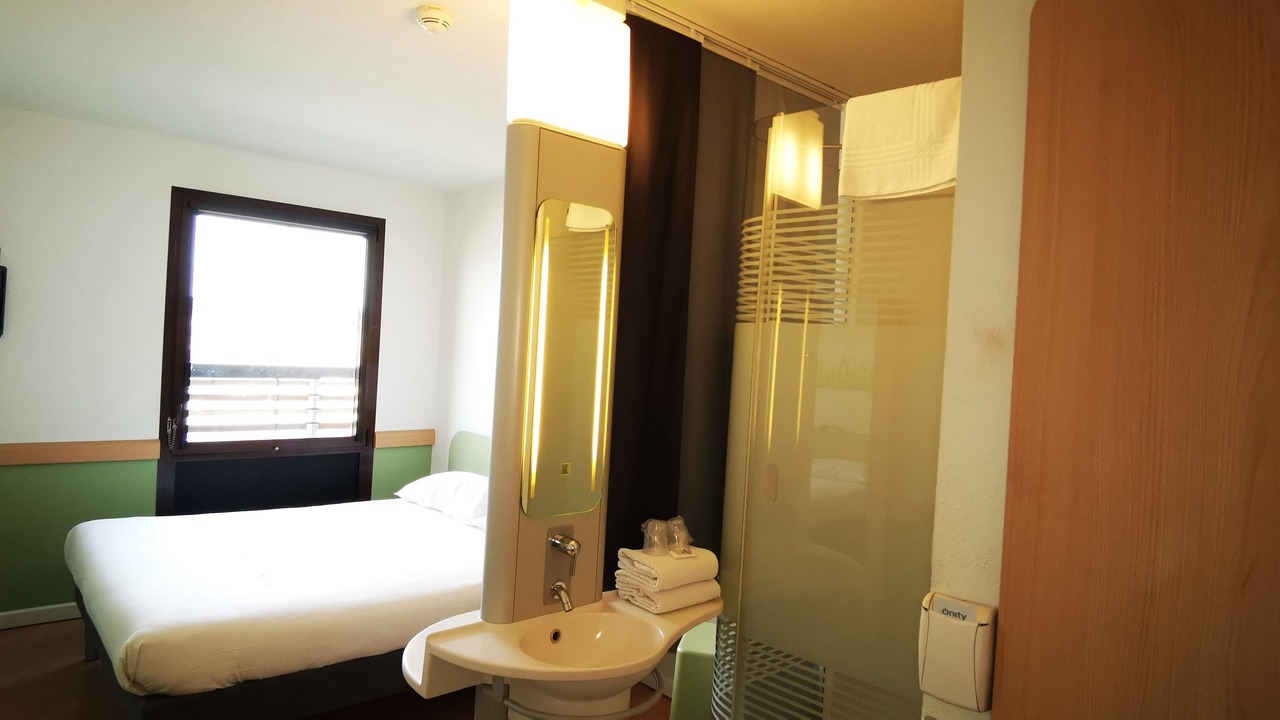 Photo of Bedroom in Route d'Arles