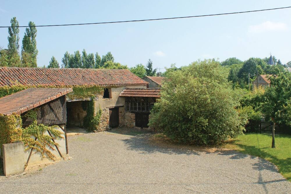 Photo of Others in Sombrun
