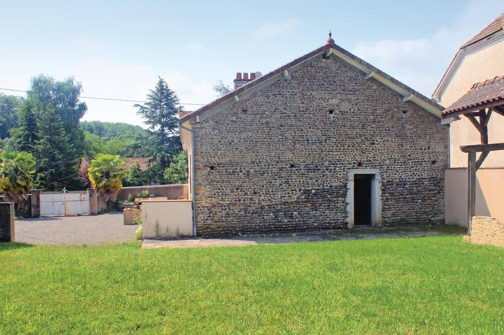 Photo of Bedroom in Sombrun
