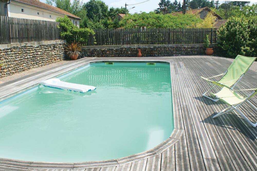 Photo of Outdoor in Sombrun