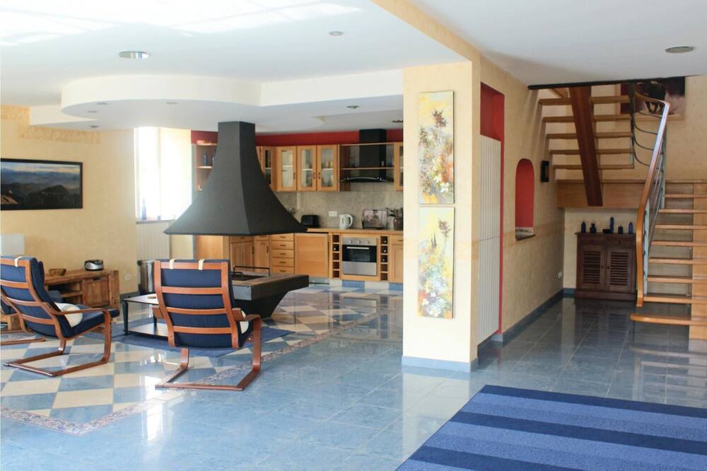 Photo of Bedroom in Sombrun