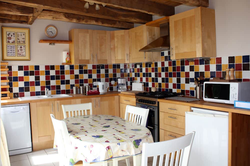 Photo of Kitchen in Plemet