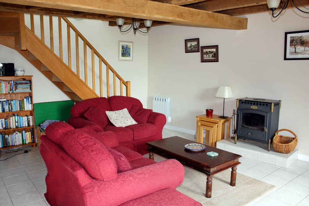 Photo of Livingroom in Plemet