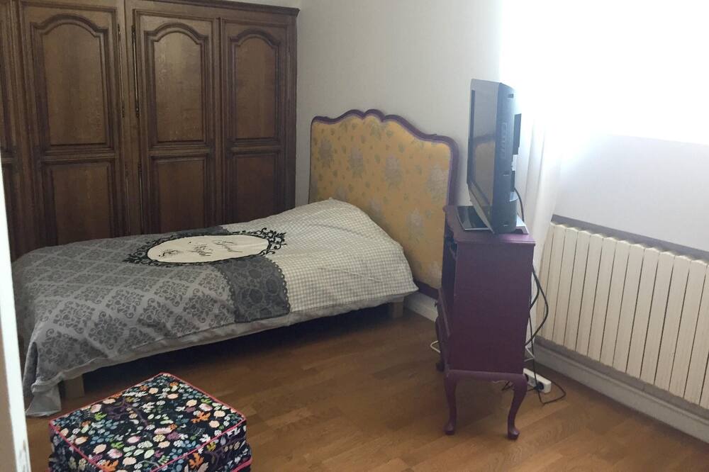Photo of Bedroom in Thieblemont-Faremont