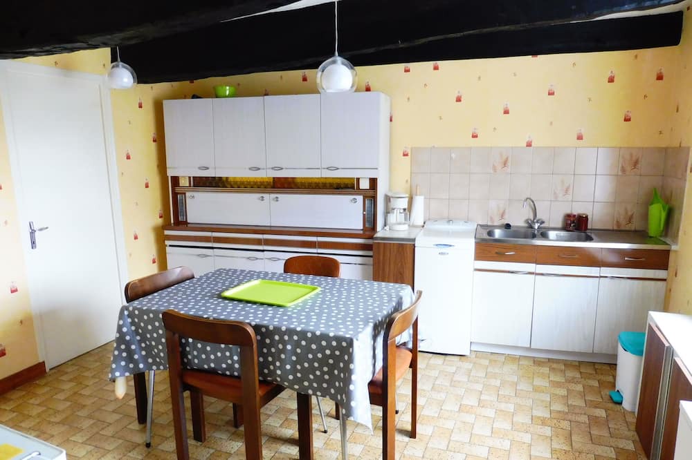 Photo of Kitchen in Pleslin-Trigavou