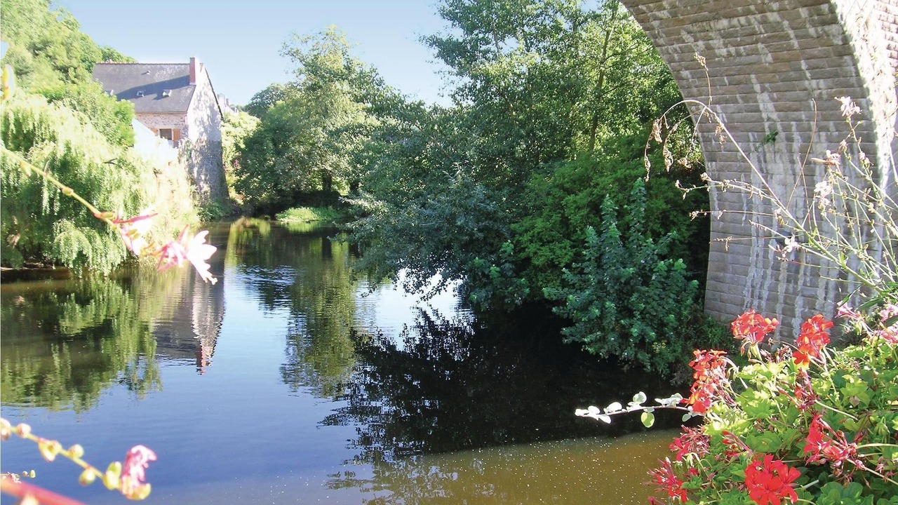 Photo of Outdoor in Quemperven