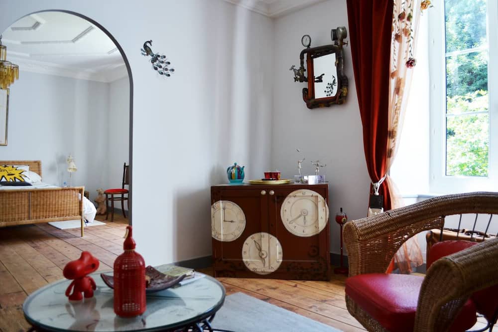 Photo of Livingroom in Belle-Isle-en-Terre