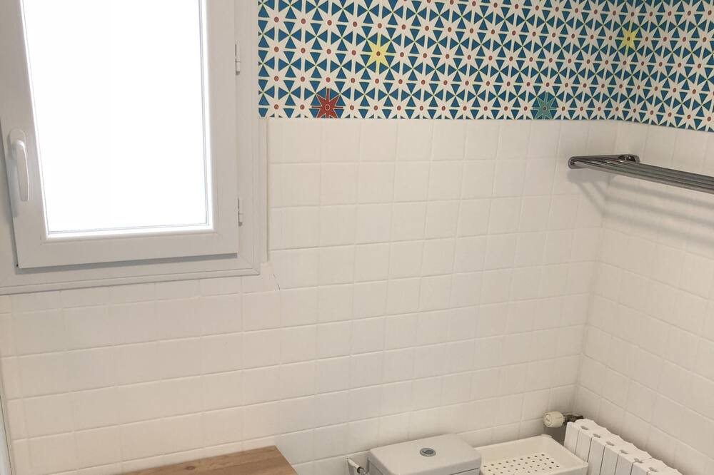 Photo of Bathroom in Dinan