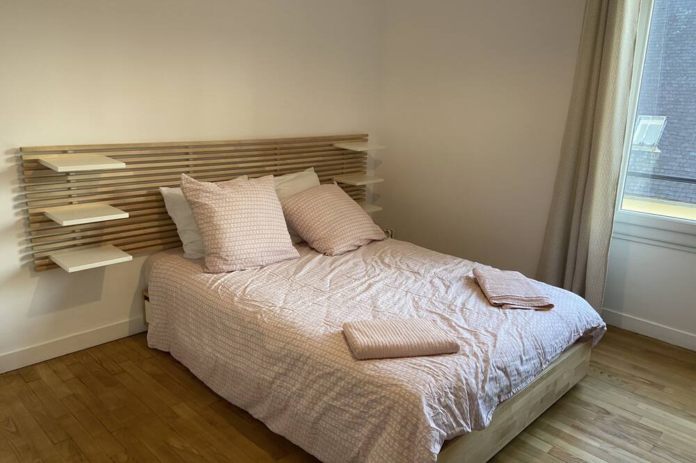 Photo of Bedroom in Dinan