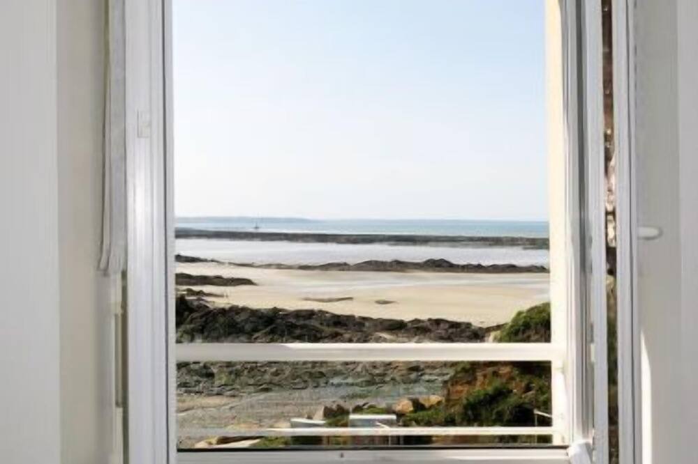 Photo of Bedroom in Planguenoual