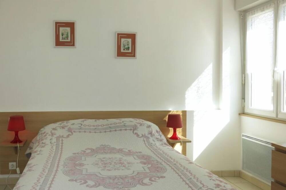 Photo of Bedroom in Planguenoual