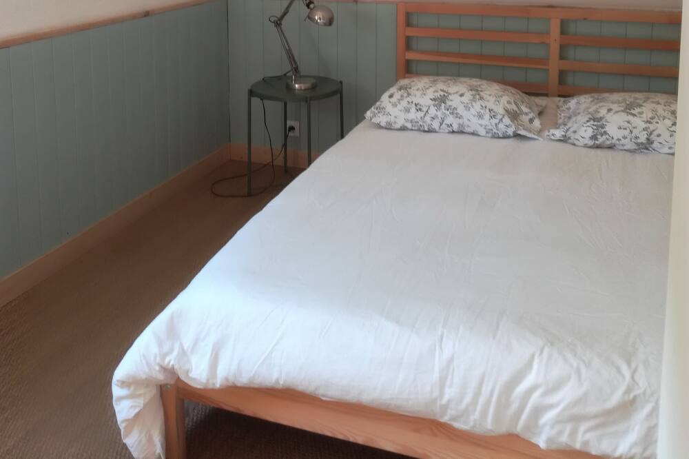 Photo of Bedroom in Plouer-sur-Rance