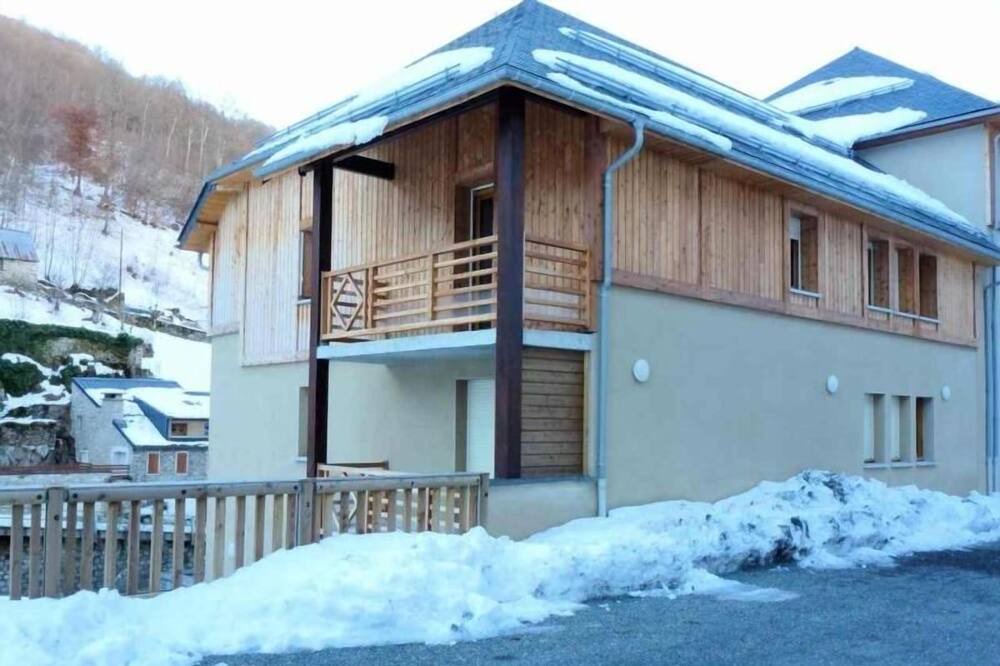 Photo of Outdoor in Sers