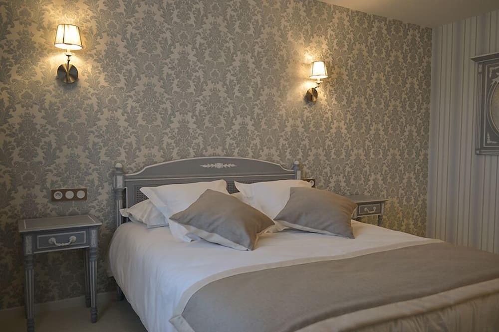 Photo of Bedroom in Soulaines-Dhuys