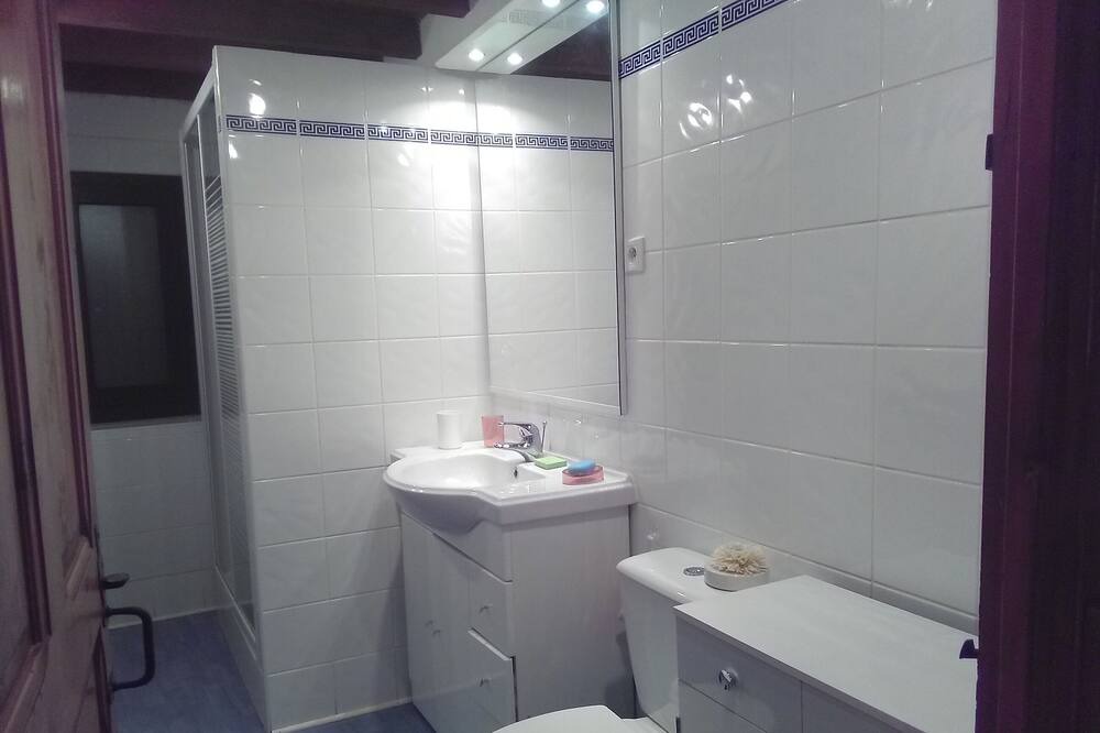 Photo of Bathroom in Puyvalador