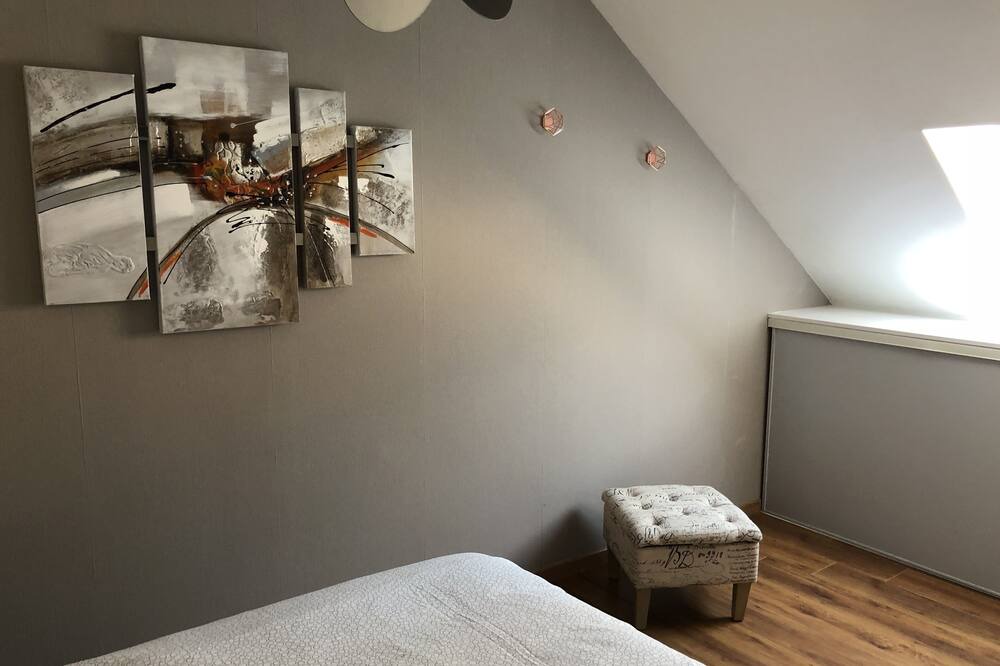 Photo of Bedroom in Chouilly