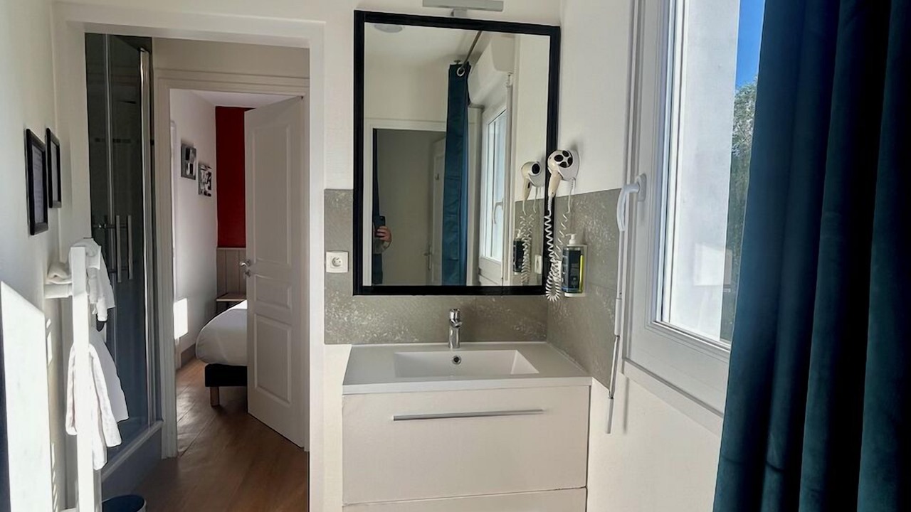 Photo of Bathroom in Lannion
