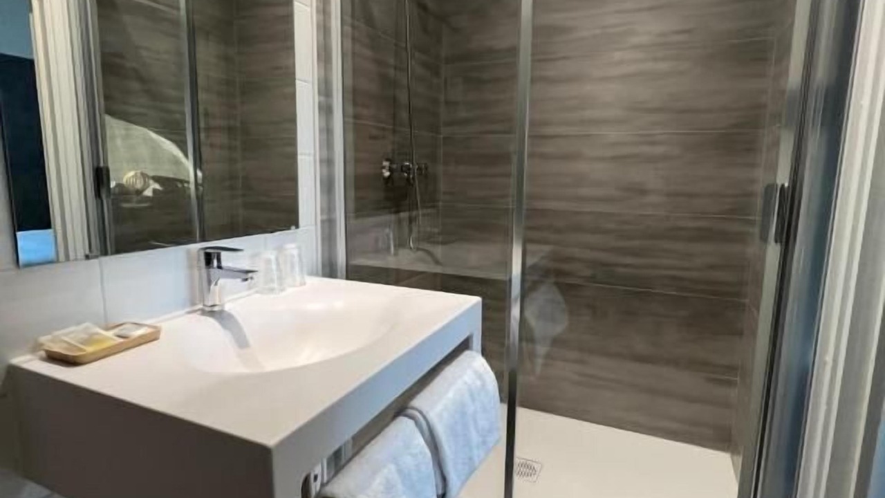 Photo of Bathroom in Troyes