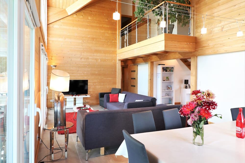 Photo of Livingroom in Chavanges