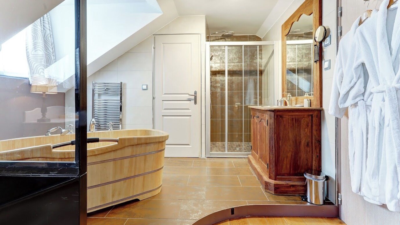Photo of Bedroom in Ay