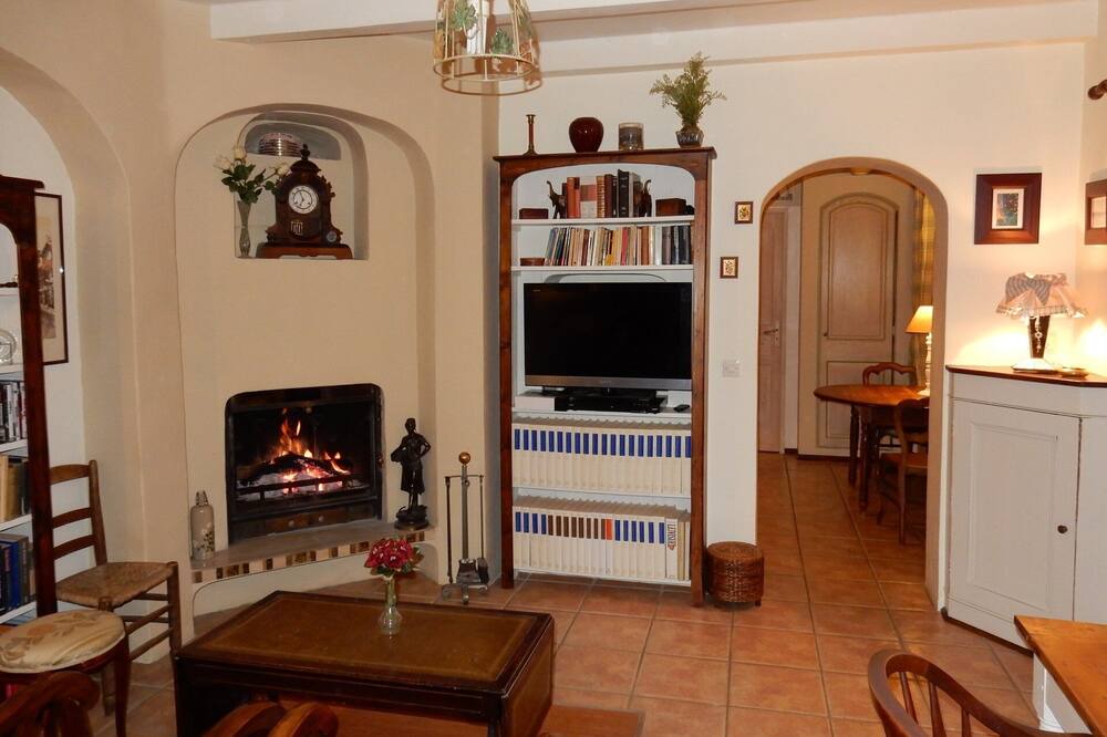 Photo of Livingroom in Le Val