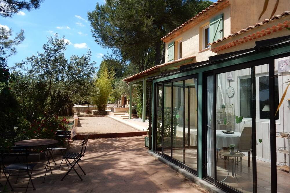 Photo of Outdoor in Le Val
