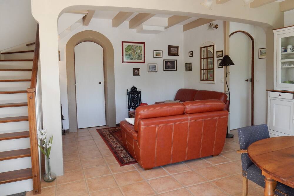 Photo of Livingroom in Le Val