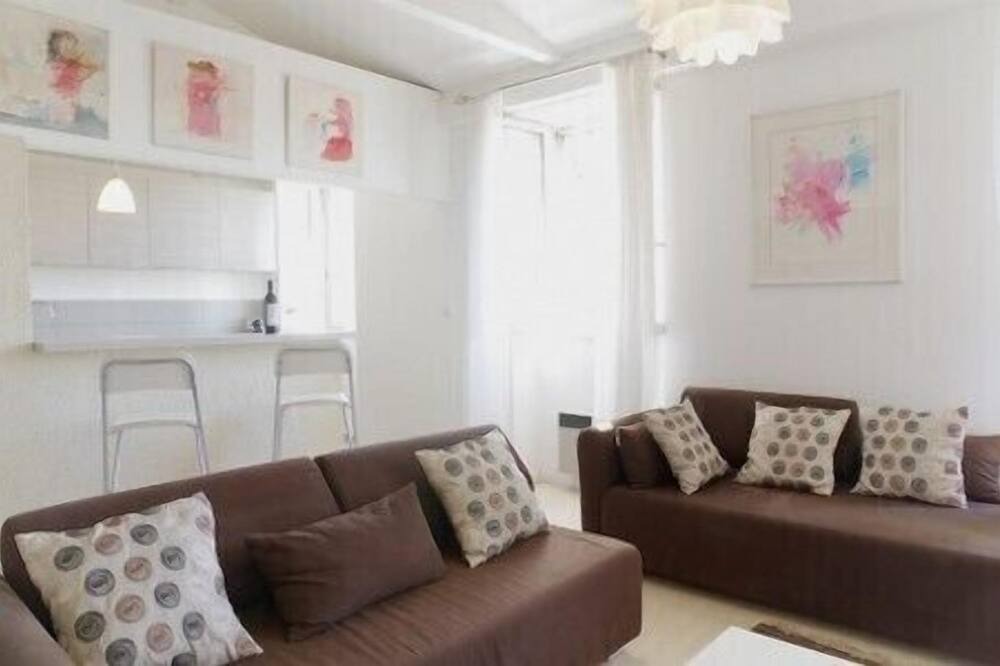 Photo of Livingroom in Grand Parc-Paul Doumer