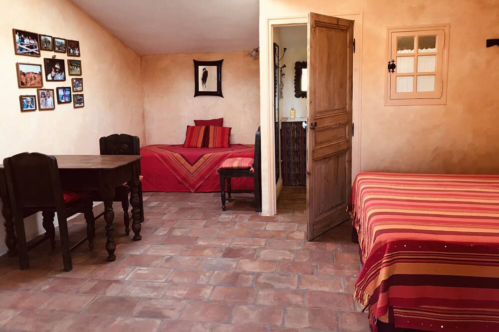 Photo of Livingroom in La Bruguiere
