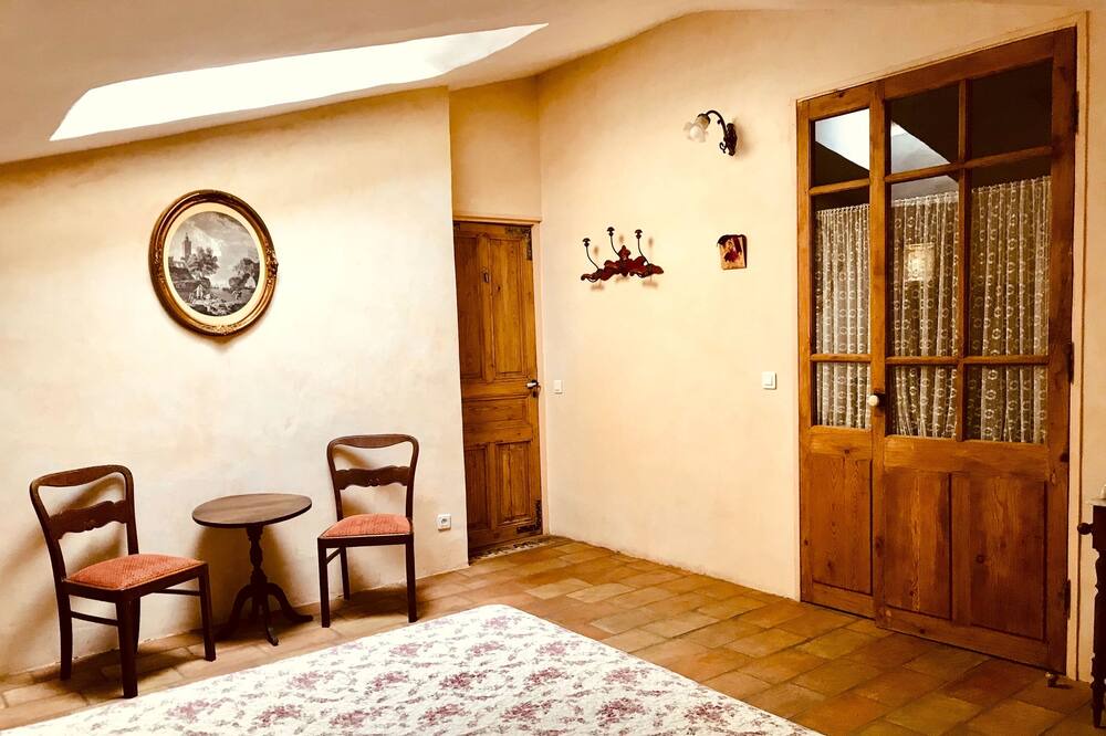 Photo of Bedroom in La Bruguiere