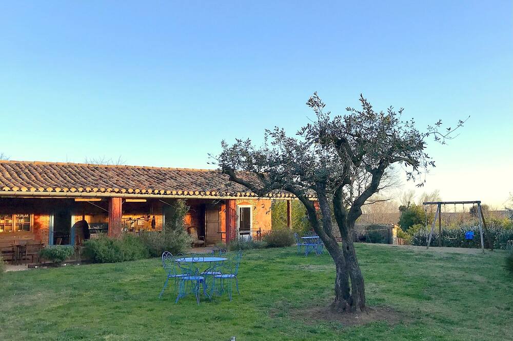 Photo of Outdoor in La Bruguiere