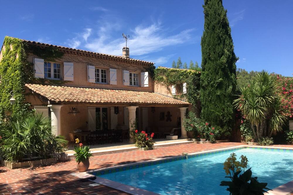 Photo of Outdoor in Le Val