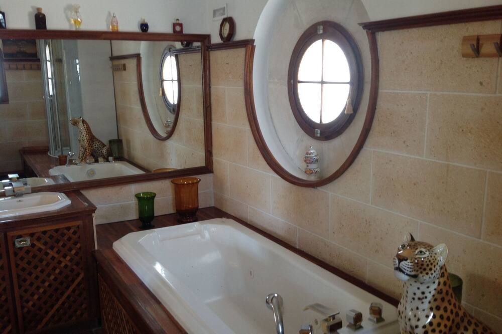 Photo of Bathroom in Le Val