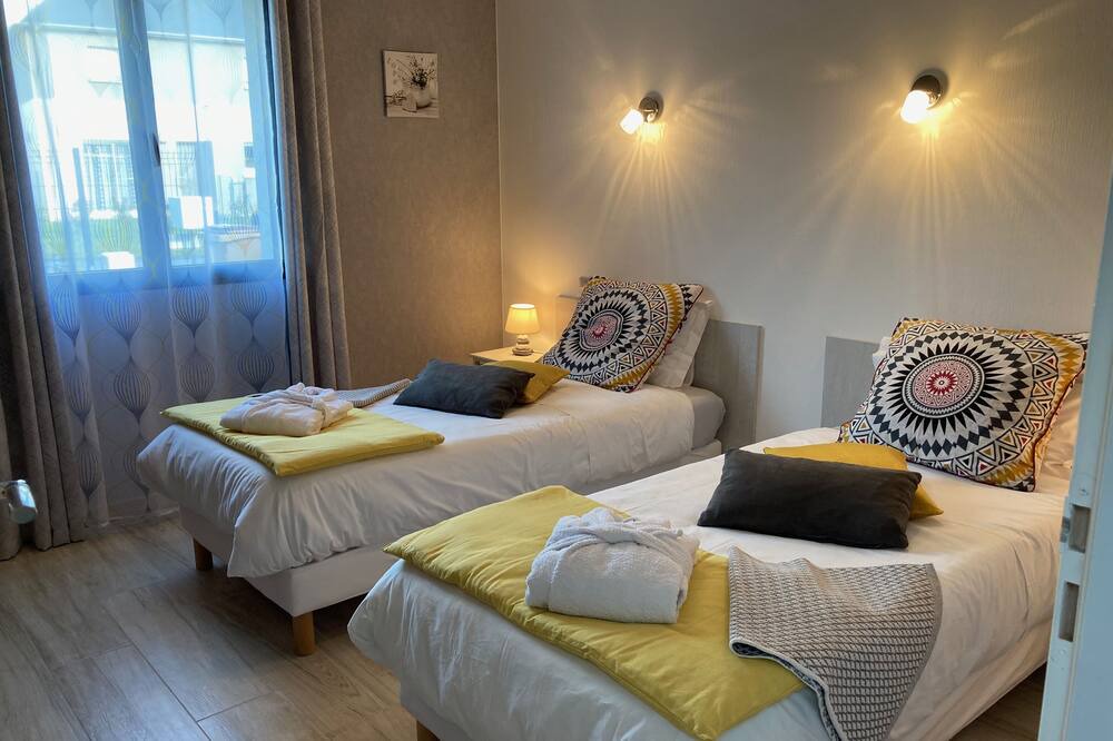 Photo of Bedroom in Ploubalay