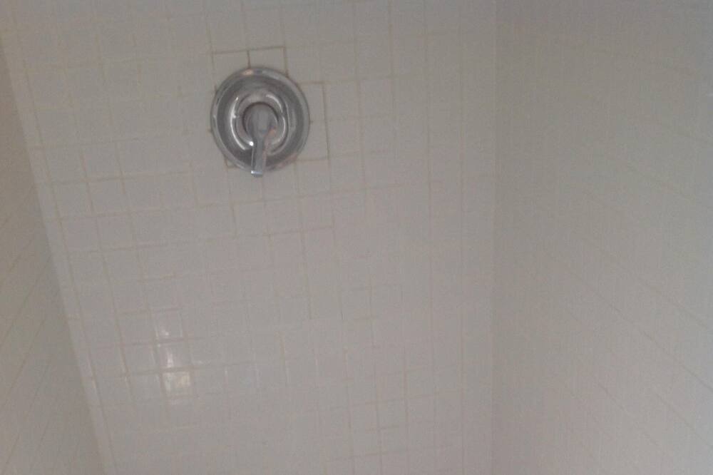 Photo of Bathroom in Sariac-Magnoac