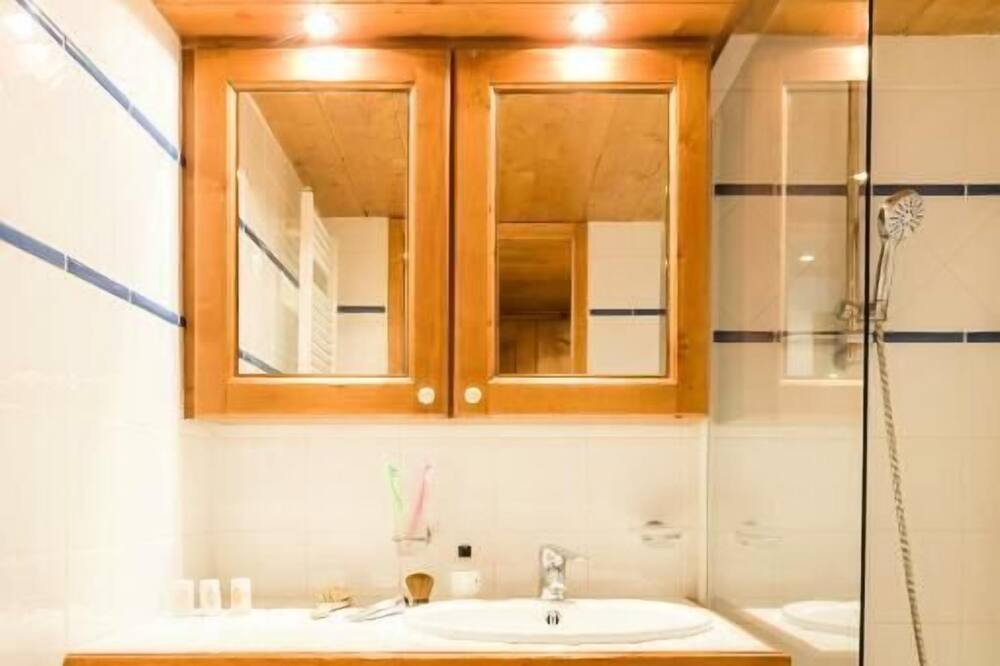 Photo of Bathroom in Val Claret