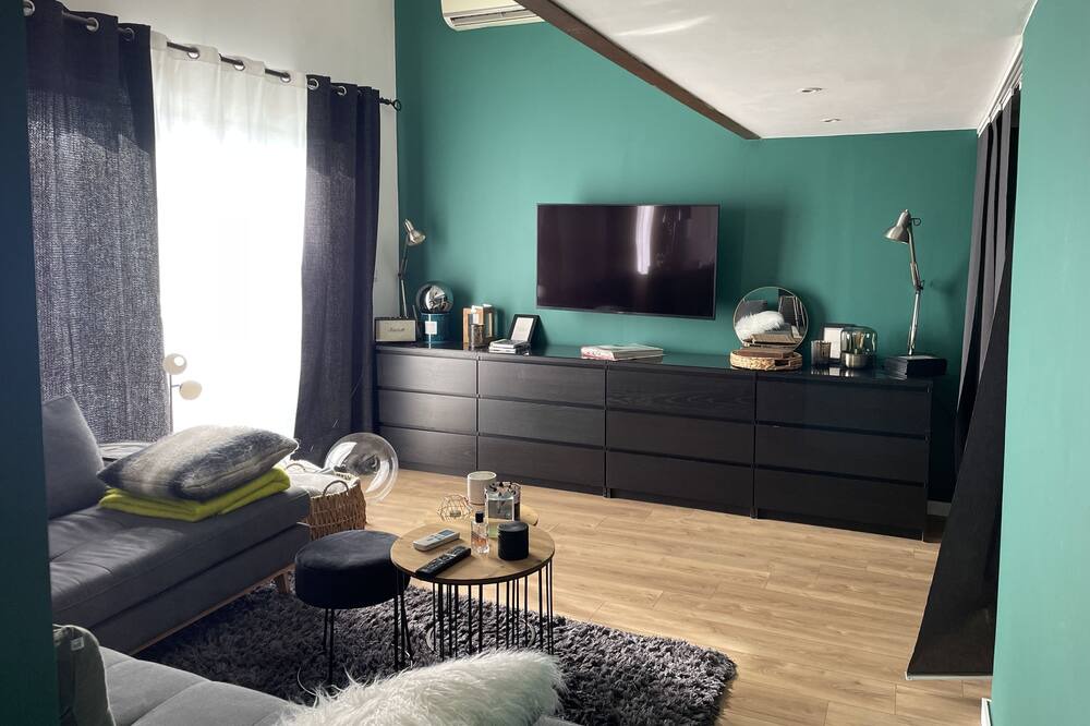 Photo of Livingroom in Aramon