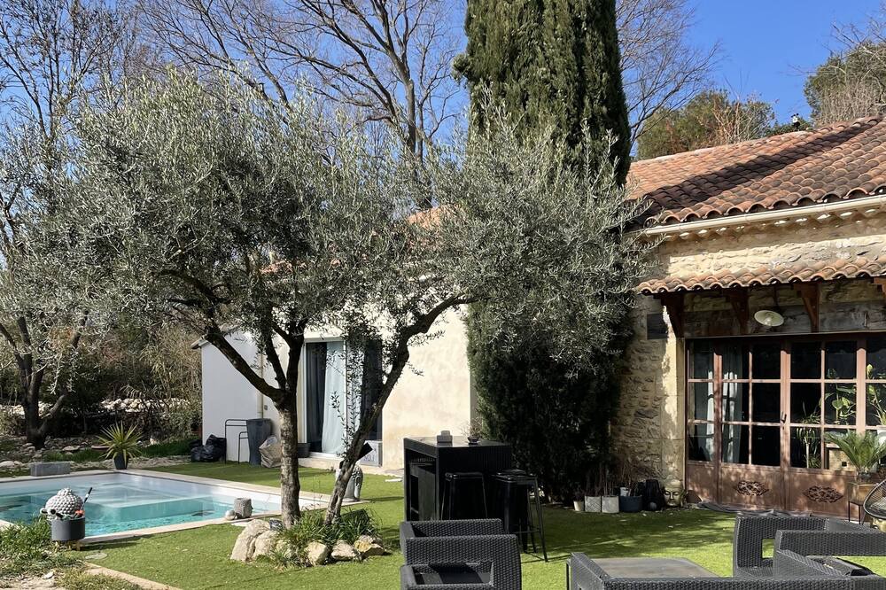 Photo of Outdoor in Aramon