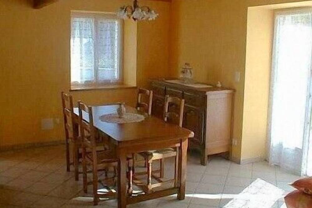 Photo of Livingroom in Peyrouse
