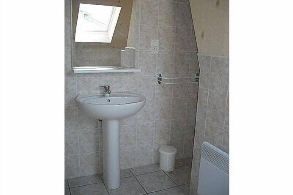 Photo of Bathroom in Peyrouse